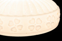 四つ葉のクローバー模様がお洒落なプレスガラスの電笠 DC8898