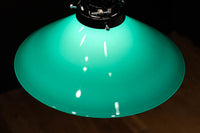 エメラルドグリーンで落ち着きあるレトロな電笠 DC8901