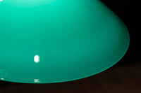 エメラルドグリーンで落ち着きあるレトロな電笠 DC8901