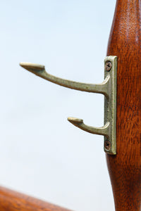 穏やかな色彩で風情溢れるフック付きの衣桁 DC8909