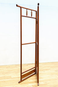 穏やかな色彩で風情溢れるフック付きの衣桁 DC8909