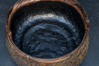 味わいある風合いの竹編みカゴの炭入れ DC8917