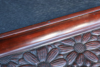 花模様を散りばめた風合い溢れる鎌倉彫の長手盆 DC8921