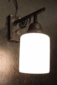 菊の花の透かし模様金具で和の面持ちあるブラケット DC8947