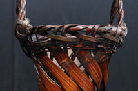 温かみのある色彩で美しいシルエットの花籠 DC8953