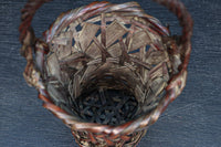 温かみのある色彩で美しいシルエットの花籠 DC8953