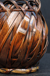 丸みをつけた竹編みが魅力の花カゴ DC8955