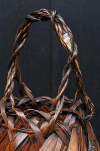 丸みをつけた竹編みが魅力の花カゴ DC8955