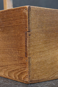 木地色の穏やかな杢目が魅力の持ち手付き炭入れ DC8958ab 在庫(a:1 b:1)個