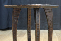 桜模様で華やいだ魅力的な面持ちの軽井沢彫りの花台 DC8962