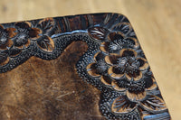 桜模様で華やいだ魅力的な面持ちの軽井沢彫りの花台 DC8962