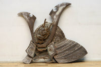 大珍品!!龍を装飾した迫力のある兜の大振りの彫刻飾り DC9025