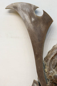 大珍品!!龍を装飾した迫力のある兜の大振りの彫刻飾り DC9025