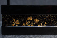 黒漆の色彩に菊花模様で上品な趣きある手提げ小箱 DC9155 在庫2個