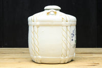 Ceramic sake barrels DC9209