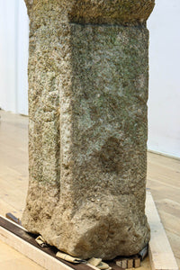 Antique tool (stone lantern) DC9264