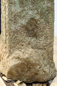 Antique tool (stone lantern) DC9264