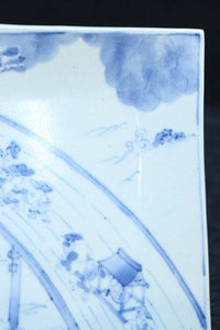 風景や植物の模様で味わいのある古伊万里の染付角皿 DC9268a-k 在庫(a:1 b:1商談中 c:0 d:1商談中 e:1商談中 f:1商談中 g:0 h:1 i:0 j:1 k:0)脚