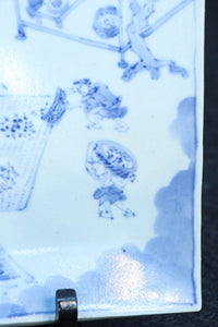 風景や植物の模様で味わいのある古伊万里の染付角皿 DC9268a-k 在庫(a:1 b:1商談中 c:0 d:1商談中 e:1商談中 f:1商談中 g:0 h:1 i:0 j:1 k:0)脚