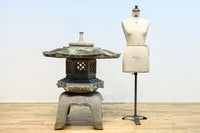 Big size Antique tool (stone lantern) DC9584