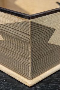 Small wooden carrying box DC9633