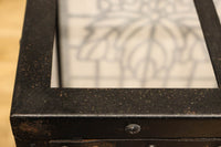 大きな桐装飾と波兎の透かし絵柄でレトロ感溢れる行灯(あんどん) DC9635