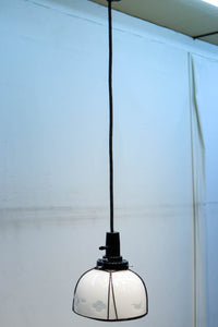 透かし絵にセルフレームを施した風情ある電笠 DC9839