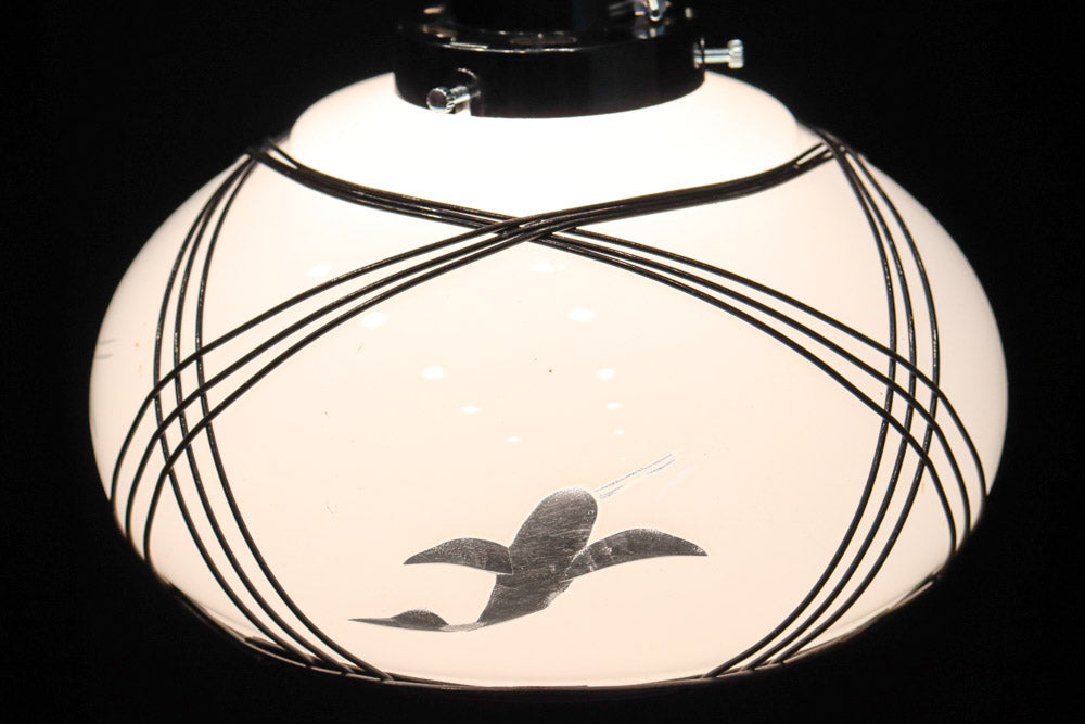 セル装飾が上品に飾る鳥の透かし絵が浮かぶ電笠 DC9978 – 古福庵