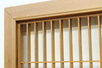 心地の良い木地色で整えた縦繁欄間 E9672 在庫1枚