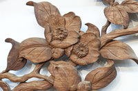 扇枠に椿と蓮と菊が描かれた華やかな彫刻欄間 E9959a 在庫1枚