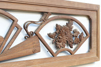 扇枠に椿と蓮と菊が描かれた華やかな彫刻欄間 E9959a 在庫1枚