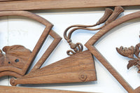 扇枠に椿と蓮と菊が描かれた華やかな彫刻欄間 E9959a 在庫1枚