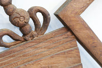 扇枠に椿と蓮と菊が描かれた華やかな彫刻欄間 E9959a 在庫1枚