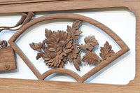 扇枠に椿と蓮と菊が描かれた華やかな彫刻欄間 E9959a 在庫1枚