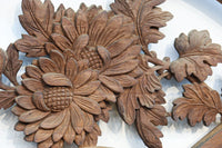 扇枠に椿と蓮と菊が描かれた華やかな彫刻欄間 E9959a 在庫1枚