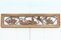 扇枠に椿と蓮と菊が描かれた華やかな彫刻欄間 E9959a 在庫1枚