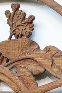 扇枠に椿と蓮と菊が描かれた華やかな彫刻欄間 E9959a 在庫1枚