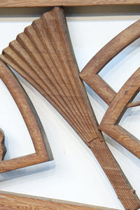 扇枠に椿と蓮と菊が描かれた華やかな彫刻欄間 E9959a 在庫1枚