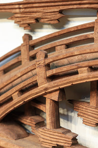 感慨深い情景を細やかに表現した深彫り彫刻欄間 EZ1851ab 在庫(a:1 b:1)枚