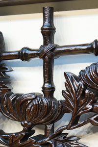 菊の花を艶やかに美しく描いた彫刻欄間 EZ1964 在庫1枚