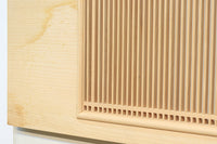 中央窓絵に縁起良い彫刻装飾を備えた縦繁欄間素材 EZ1991ab 在庫(a:0 b:1)枚