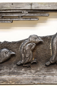 大珍品‼︎ペンギン親子を描いた温かみのある彫刻小型欄間 EZ2368 在庫1枚