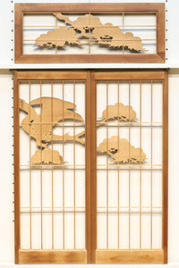 鋭い眼光の鷹が威厳を放つ木地色の欄間・書院セット EZ2397 在庫3枚一組