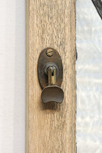 小さなステンドグラスが可愛らしいレトロモダンなガラス窓 EZ2484 在庫1セット