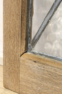 小さなステンドグラスが可愛らしいレトロモダンなガラス窓 EZ2484 在庫1セット