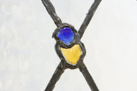 小さなステンドグラスが可愛らしいレトロモダンなガラス窓 EZ2484 在庫1セット