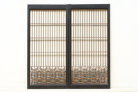 格子と幾何学装飾を黒枠で上品に纏めた書院 EZ2497 在庫1枚