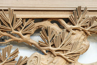 どっしりと貫禄ある松の彫刻を描く深彫り彫刻欄間 EZ2518 在庫1枚