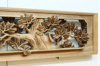 松の細枝と竹葉で立体感が際立つ深彫り彫刻欄間 EZ2520 在庫1枚