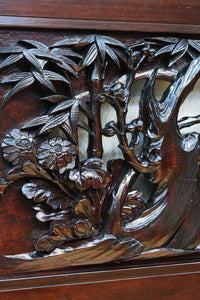 可愛らしい花が咲く梅の木が可憐に飾る小型欄間 EZ2541 在庫1枚